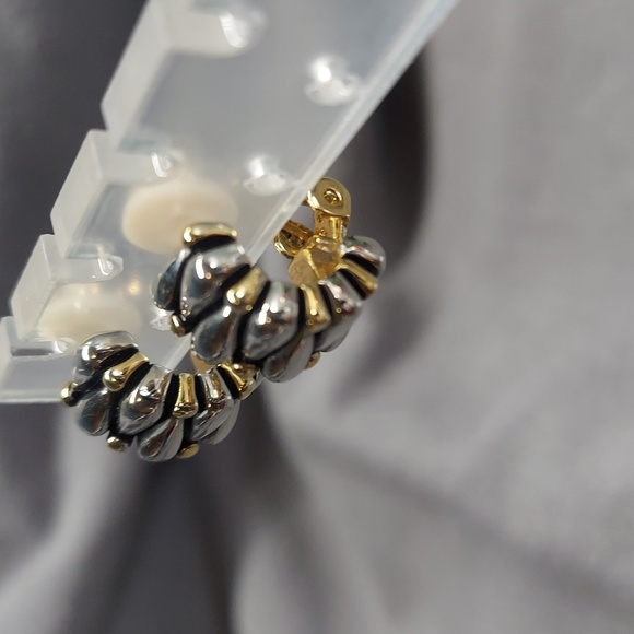 Elegant Silver and Gold Toned Women's Clip On  Earrings - Picture 5 of 6